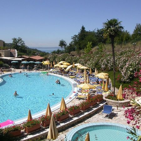 Le Torri Del Garda Familyspa Resort 托里德尔贝纳科 外观 照片
