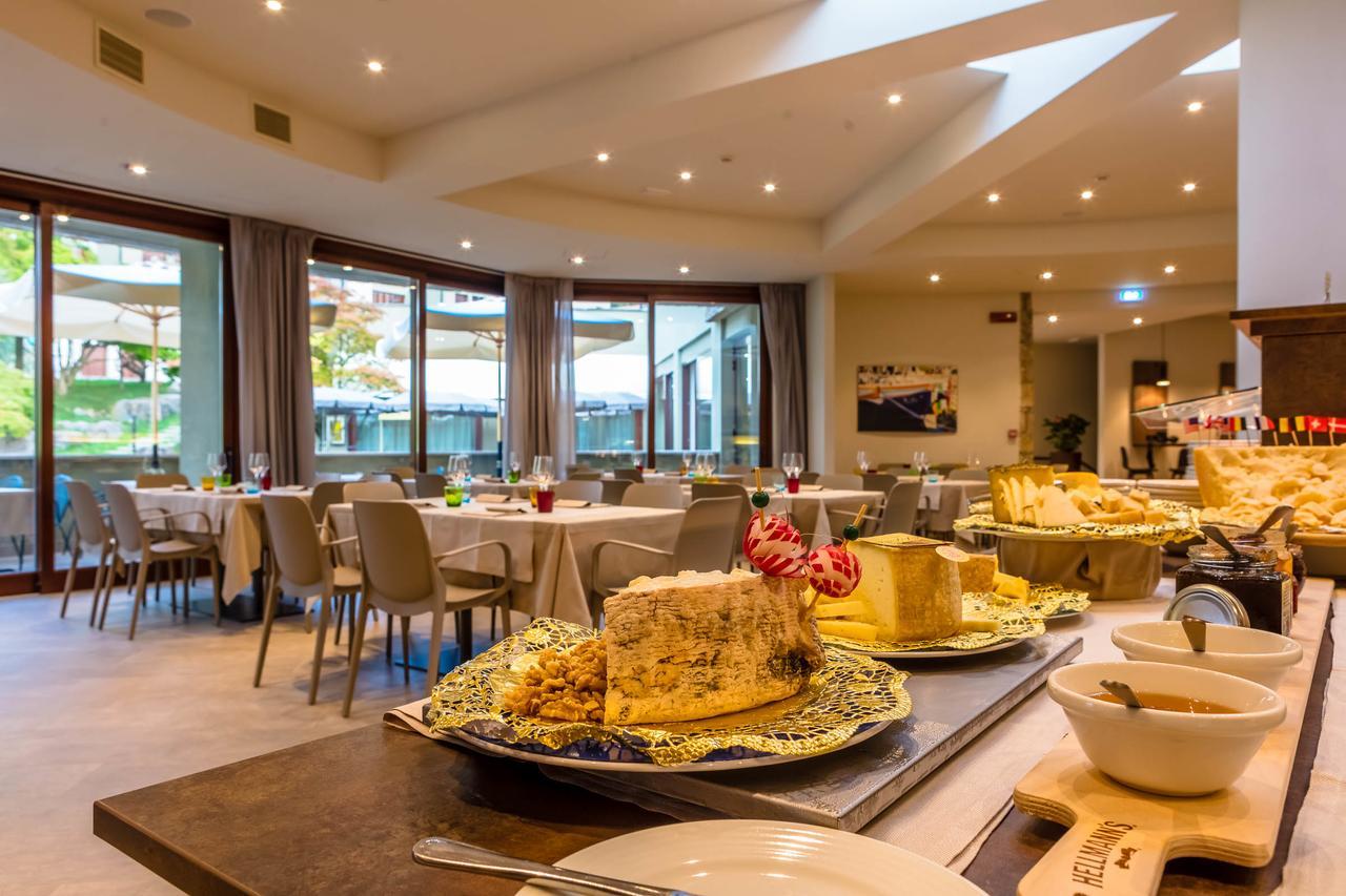Le Torri Del Garda Familyspa Resort 托里德尔贝纳科 外观 照片