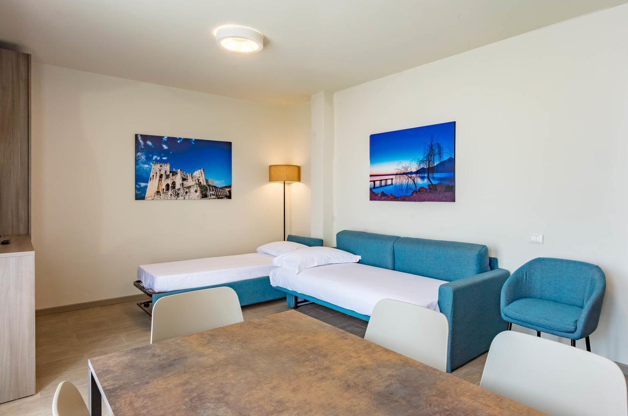 Le Torri Del Garda Familyspa Resort 托里德尔贝纳科 客房 照片