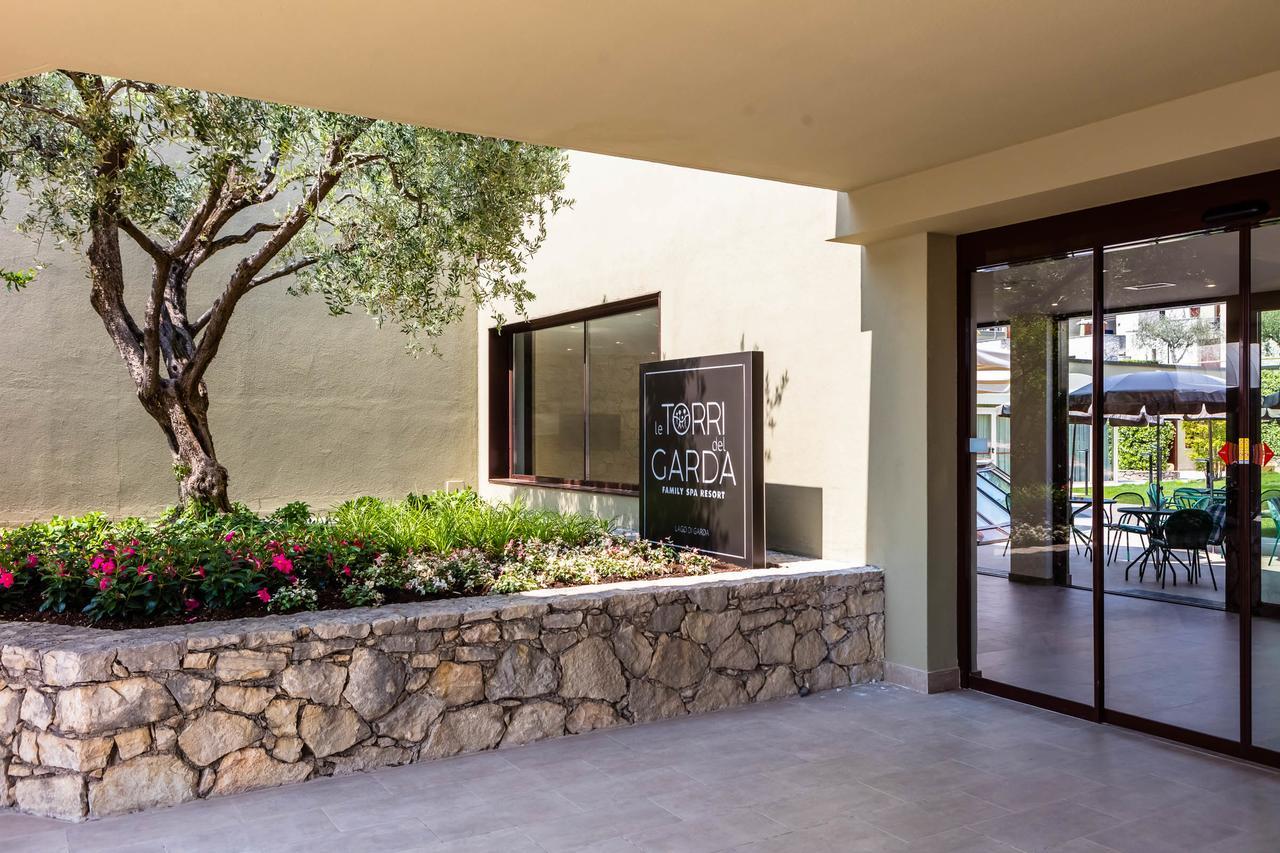 Le Torri Del Garda Familyspa Resort 托里德尔贝纳科 外观 照片
