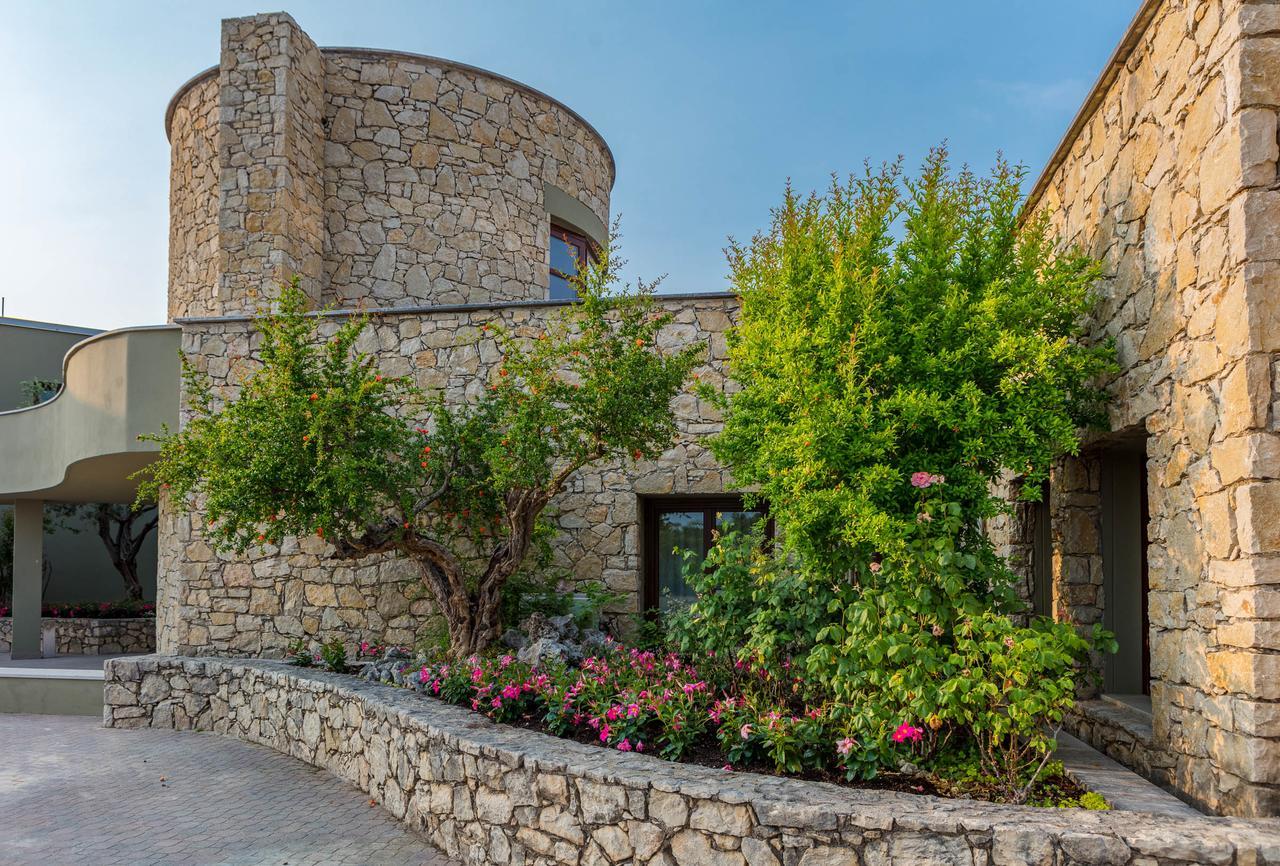 Le Torri Del Garda Familyspa Resort 托里德尔贝纳科 外观 照片