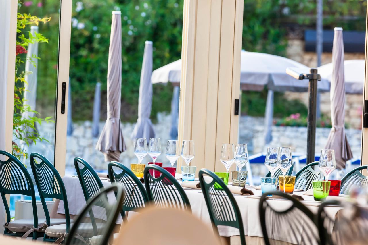 Le Torri Del Garda Familyspa Resort 托里德尔贝纳科 外观 照片