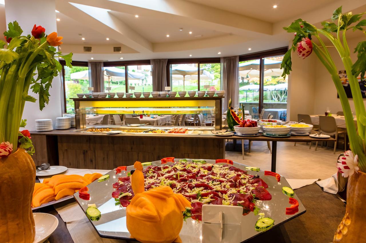 Le Torri Del Garda Familyspa Resort 托里德尔贝纳科 外观 照片