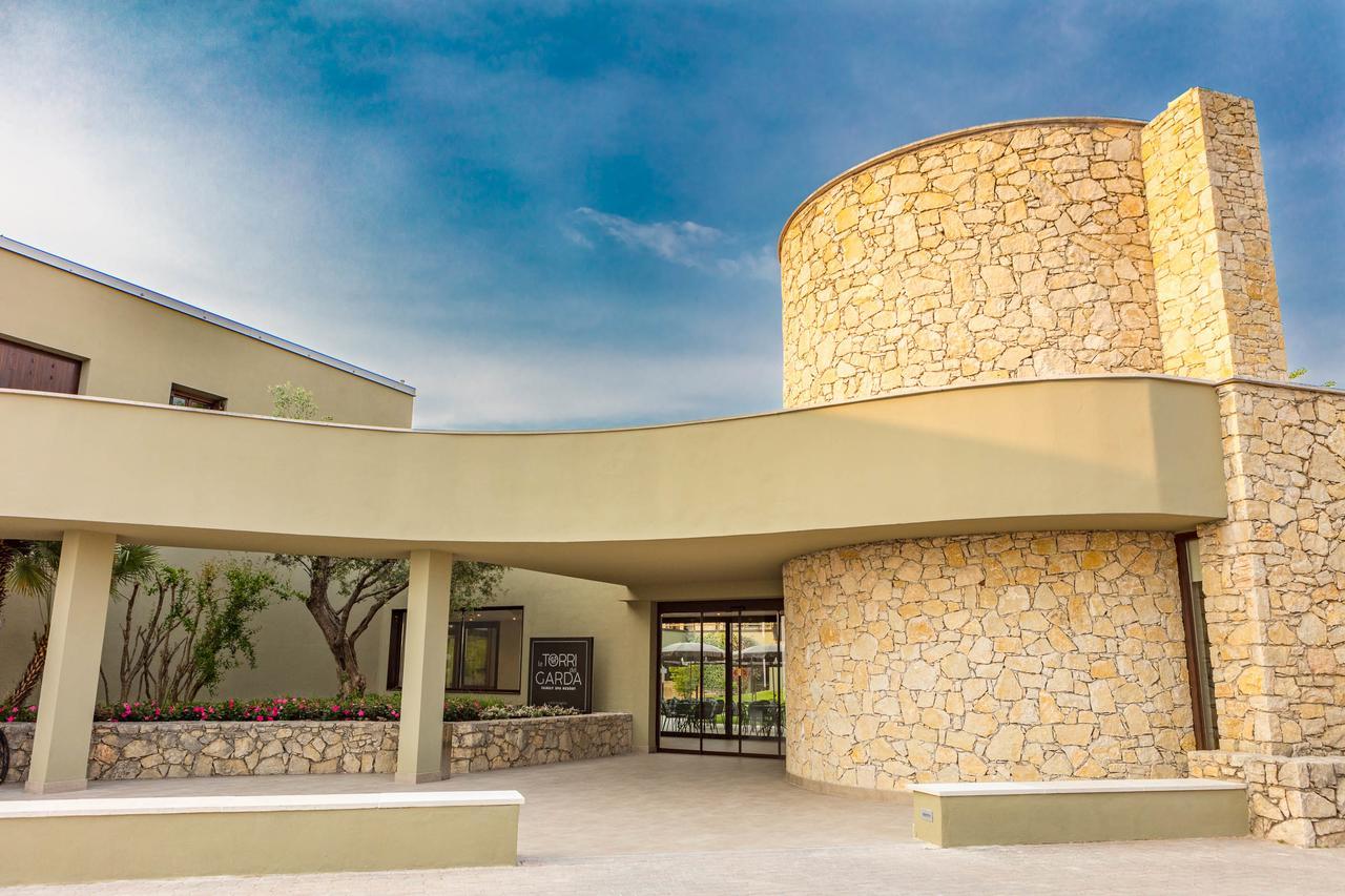 Le Torri Del Garda Familyspa Resort 托里德尔贝纳科 外观 照片