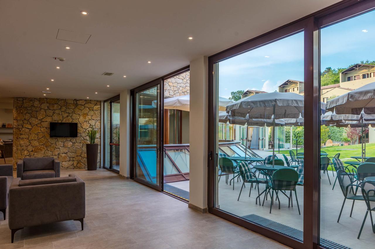 Le Torri Del Garda Familyspa Resort 托里德尔贝纳科 外观 照片
