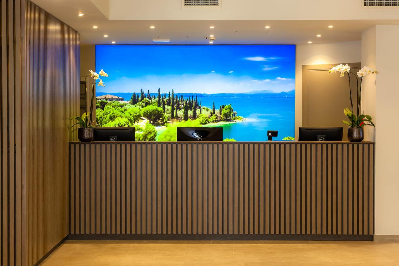 Le Torri Del Garda Familyspa Resort 托里德尔贝纳科 外观 照片