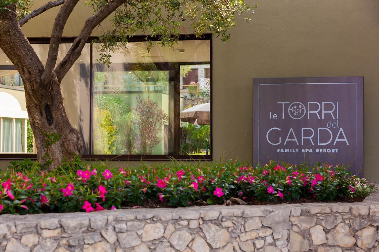 Le Torri Del Garda Familyspa Resort 托里德尔贝纳科 外观 照片