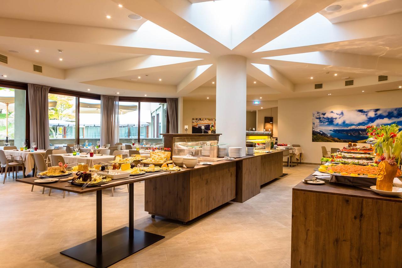 Le Torri Del Garda Familyspa Resort 托里德尔贝纳科 外观 照片